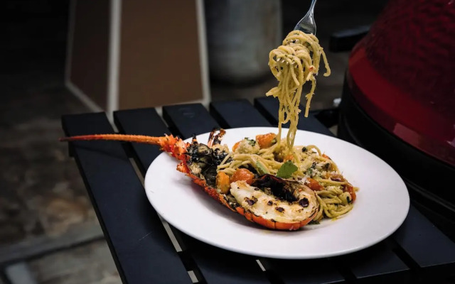 Labriz Silhouette Seychelles