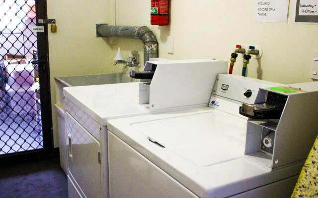 Microtel Lodge Hamilton
