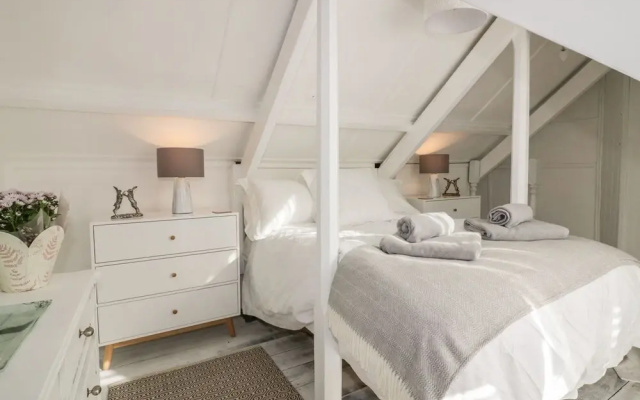Harbour Retreat