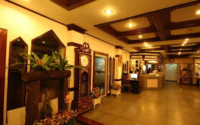 Siam Star Hotel