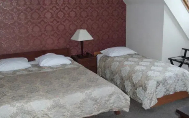 Hotel Pod Kasztanami