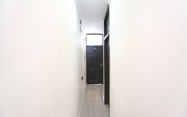 OYO 16875 Hotel Skyz