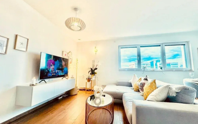Luxury two bedrooms flat