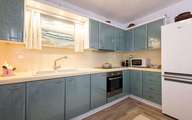 Crystal Villa I