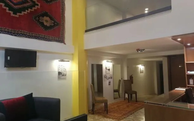 Churchill Residence Suites