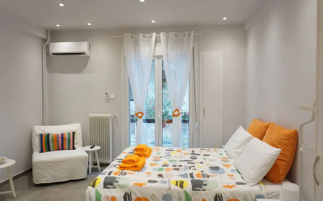 Cozy Newly-renovated Studio