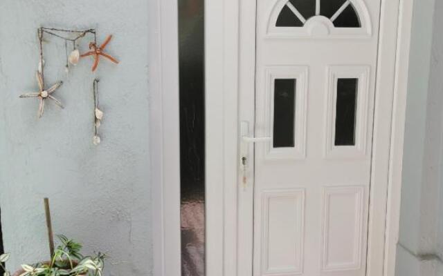 Cosy Garden apartment, center