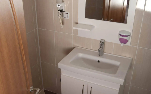 Zel Hotel