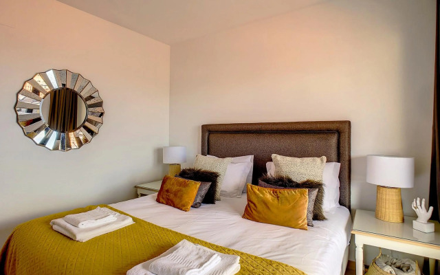 Arigato Apartment by MHM