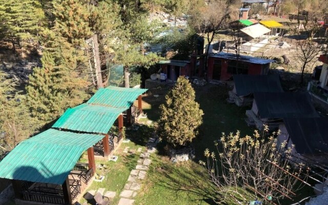 Moustache Kasol