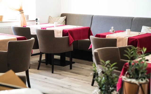 Pension & Restaurant La Amalia