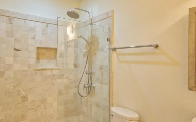 HDM 333 - Golf View Apartment in Exclusive Resort Access to Private Beaches
