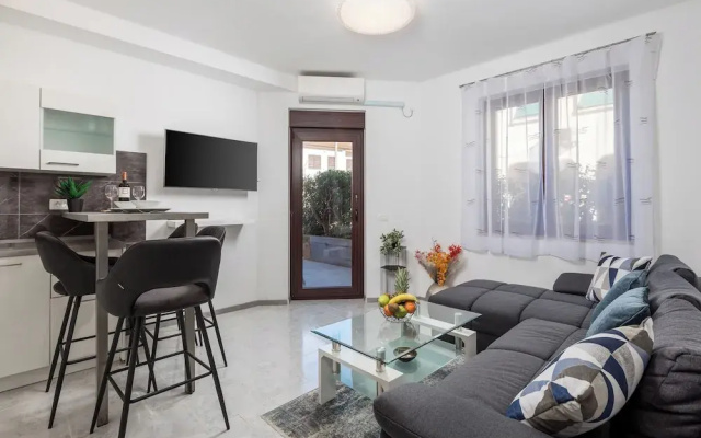 Apartment Isola
