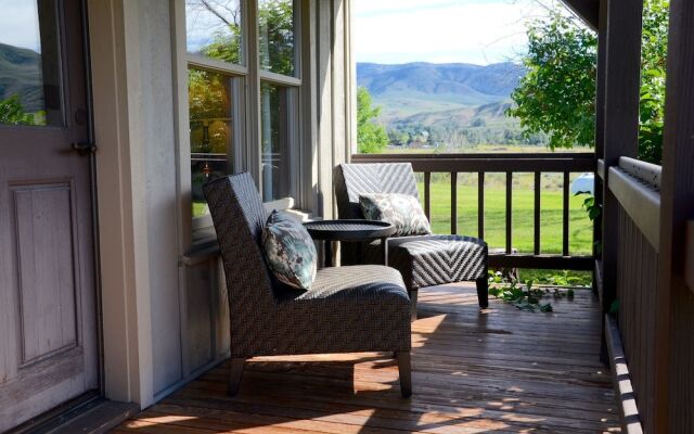 Casia Lodge and Ranch