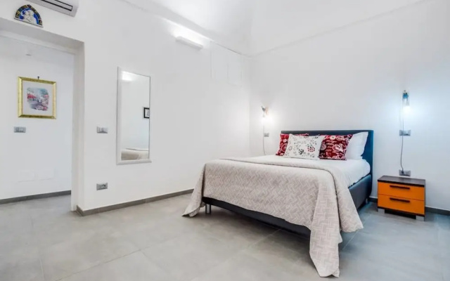 Nice and Colorful Flat Next to the Vatican