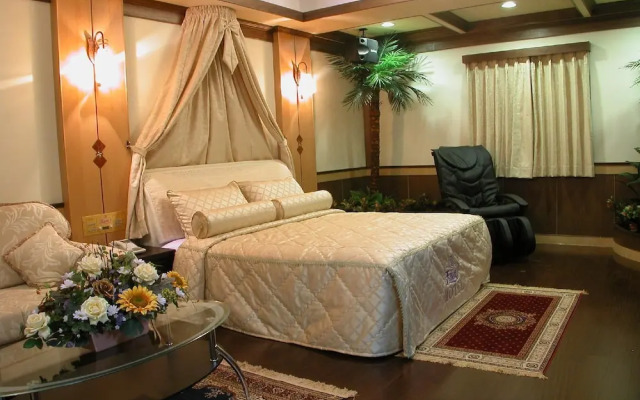 Swan Lake hotel