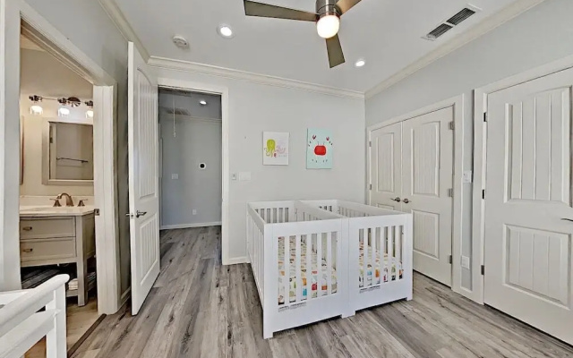 1231Swat 7 Bedroom Home