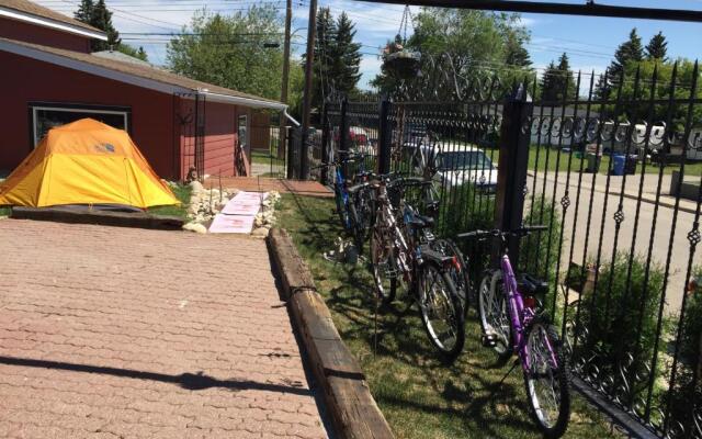 The Calgary Hub hostel style Home