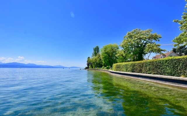 EPFL 3BD The Lake Villa in St Sulpice