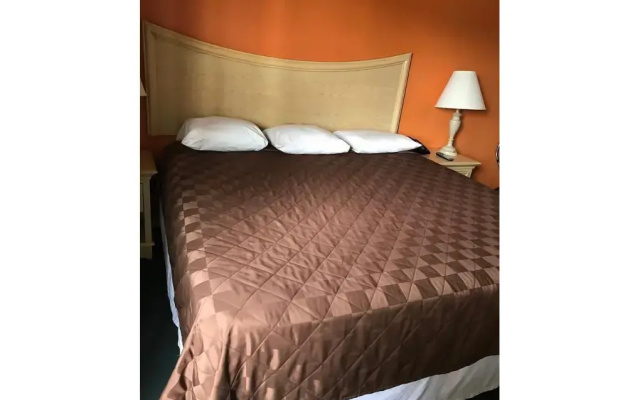 Budget Inn