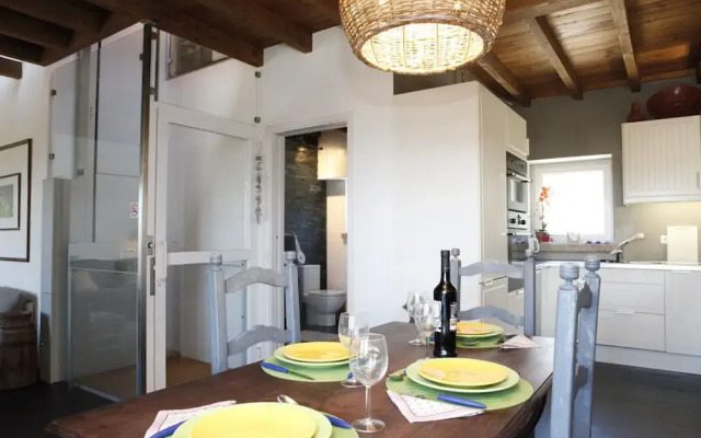 Mira Guincho house with sea view and garden