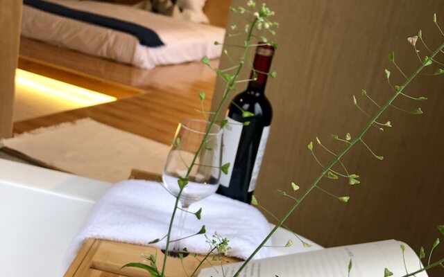 Yangshuo Serene Cove Hotel