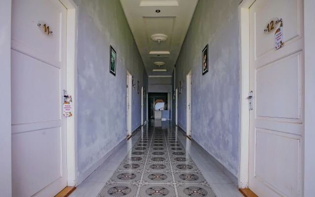 OYO 90072 Apri Inn Syariah