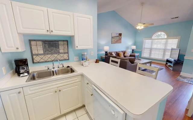 Magnolia Place 4627-302 1 Bedroom Condo