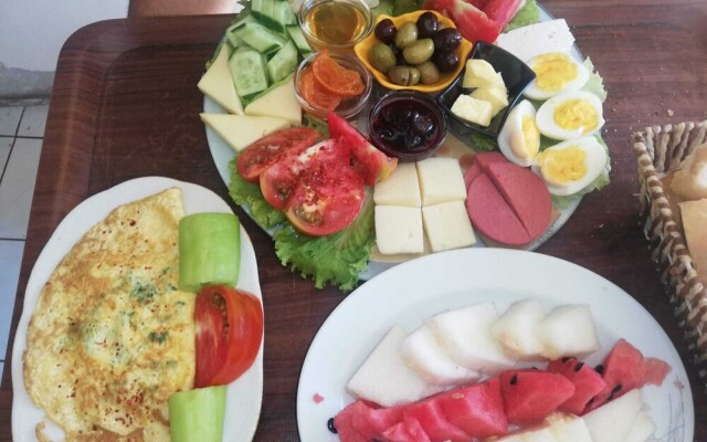 Hera City Hotel