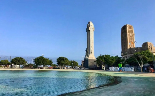 Oasis Penthouse in Santa Cruz by Edén Rentals