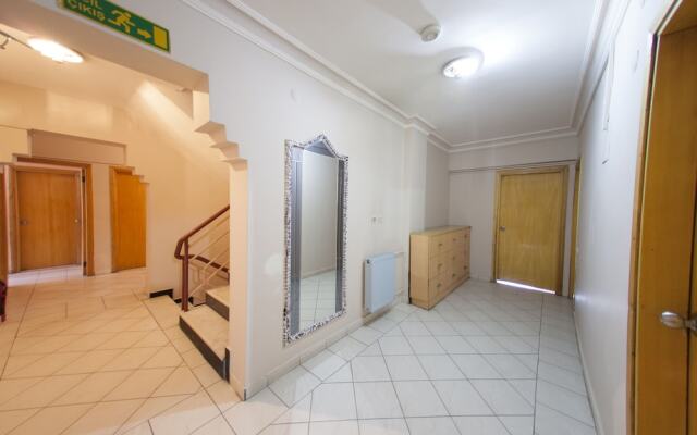 Polat Hotel
