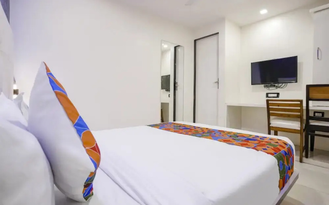 FabHotel Golden Star