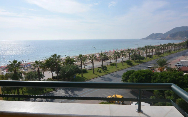 Kleopatra Dreams Beach Hotel