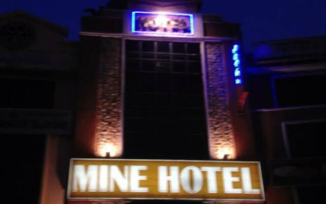 Mine Hotel