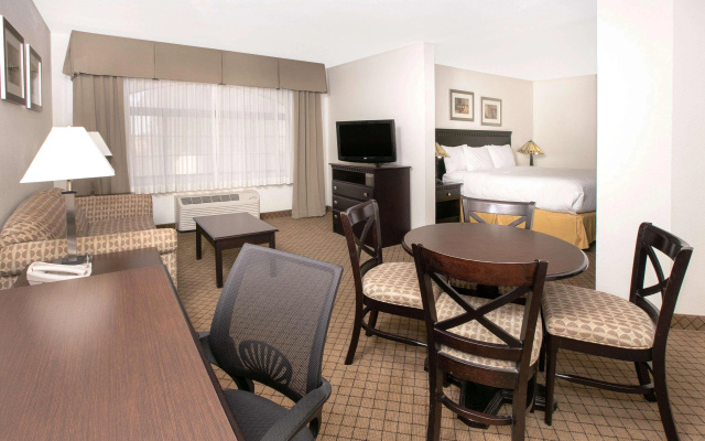 Holiday Inn Express & Suites Roswell