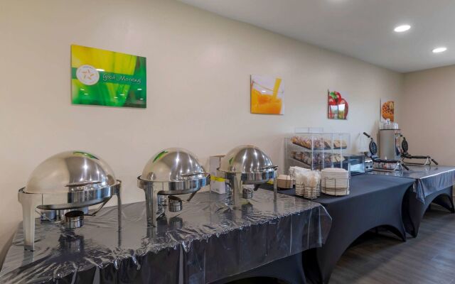 Quality Inn & Suites Camarillo - Oxnard