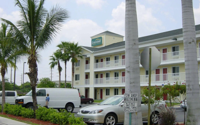 HomeTowne Studios by Red Roof Fort Lauderdale