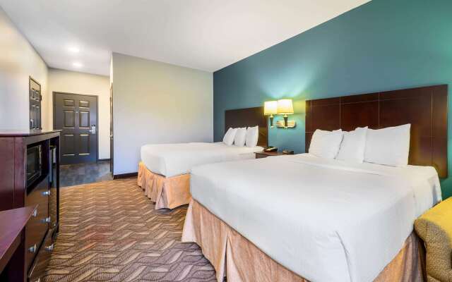 La Quinta Inn & Suites by Wyndham Longview North