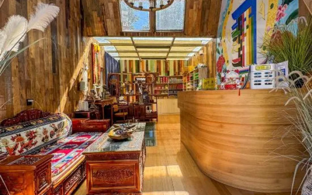 Leisure cloud shadow resident hostel