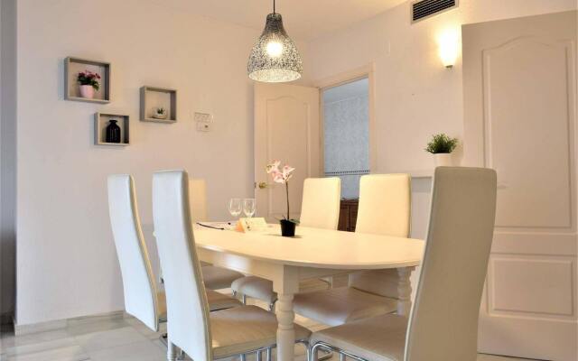Apartamentos y Casas Serinamar Marbella