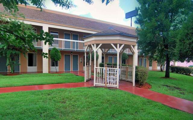 Quality Inn Kingsland