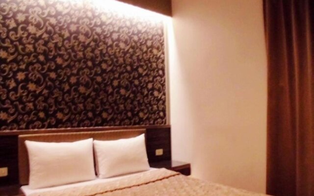 Baseball exquisite hotel