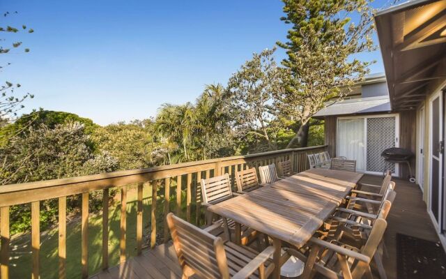 Summer Place - 24 Shearwater Street