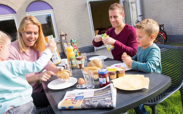 Child-friendly Bungalow, 500 m From the Beach