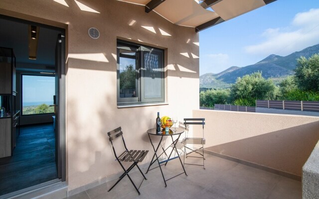 Serenity Suites Sea View 3