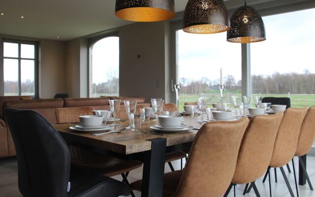 Peaceful Peer Holiday Home