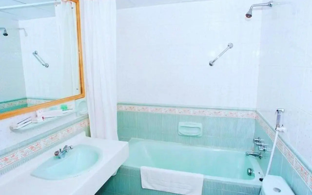 Safeer Hotel Suites - Aparthotel
