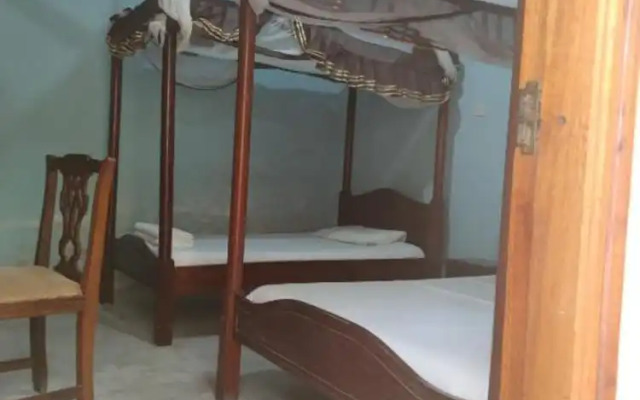 Titanic Hotel - Kilifi