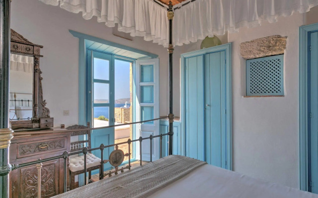 Eirini's Luxury Hotel Villas