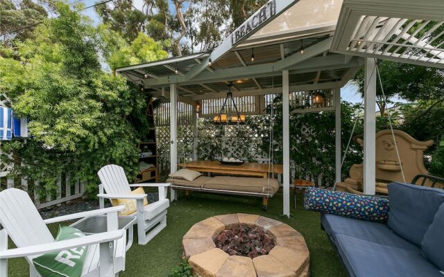 Seashore Bungalow in Carlsbad by RedAwning